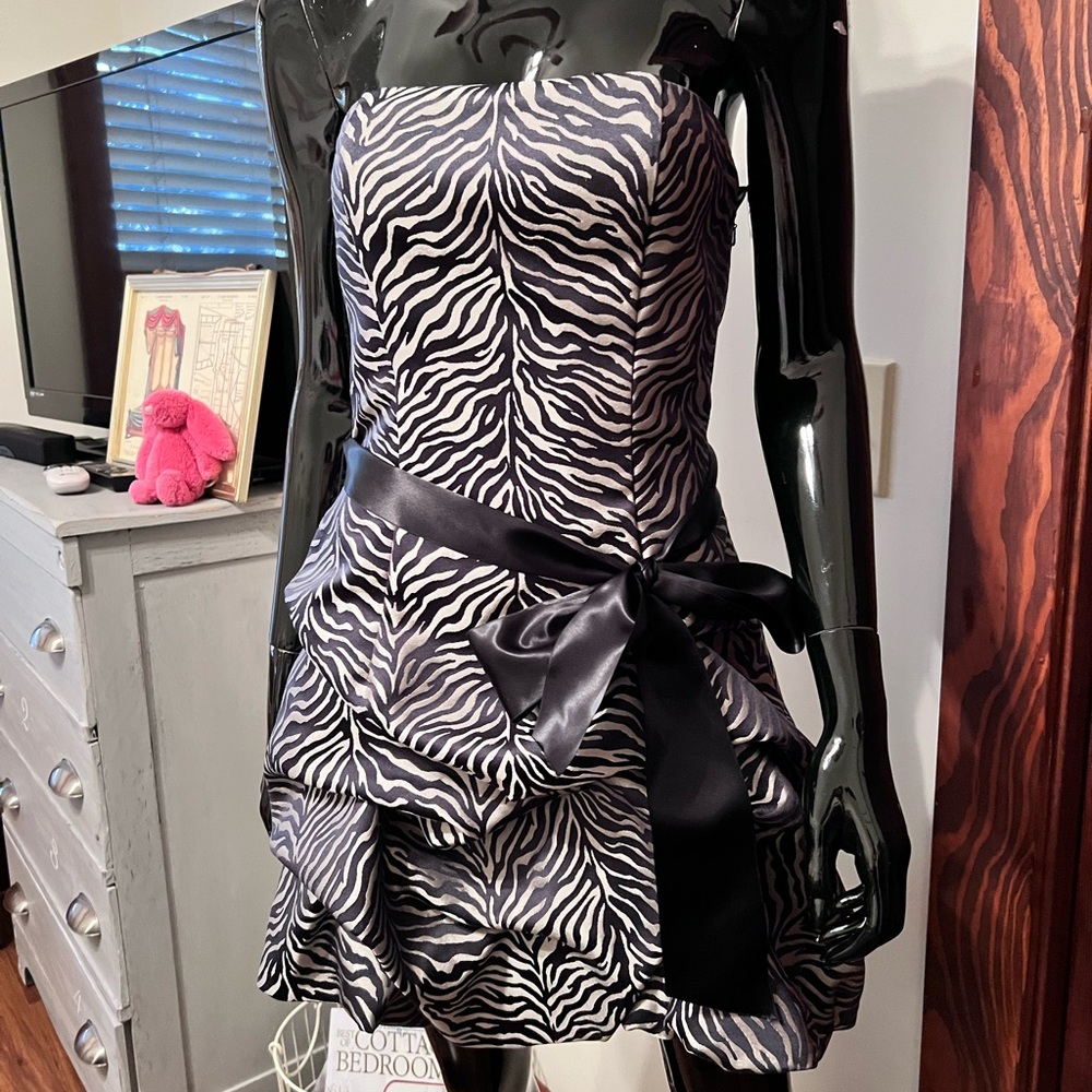 Vintage y2k Jessica McClintock Elegant Black and Bronze Zebra Dress sz6